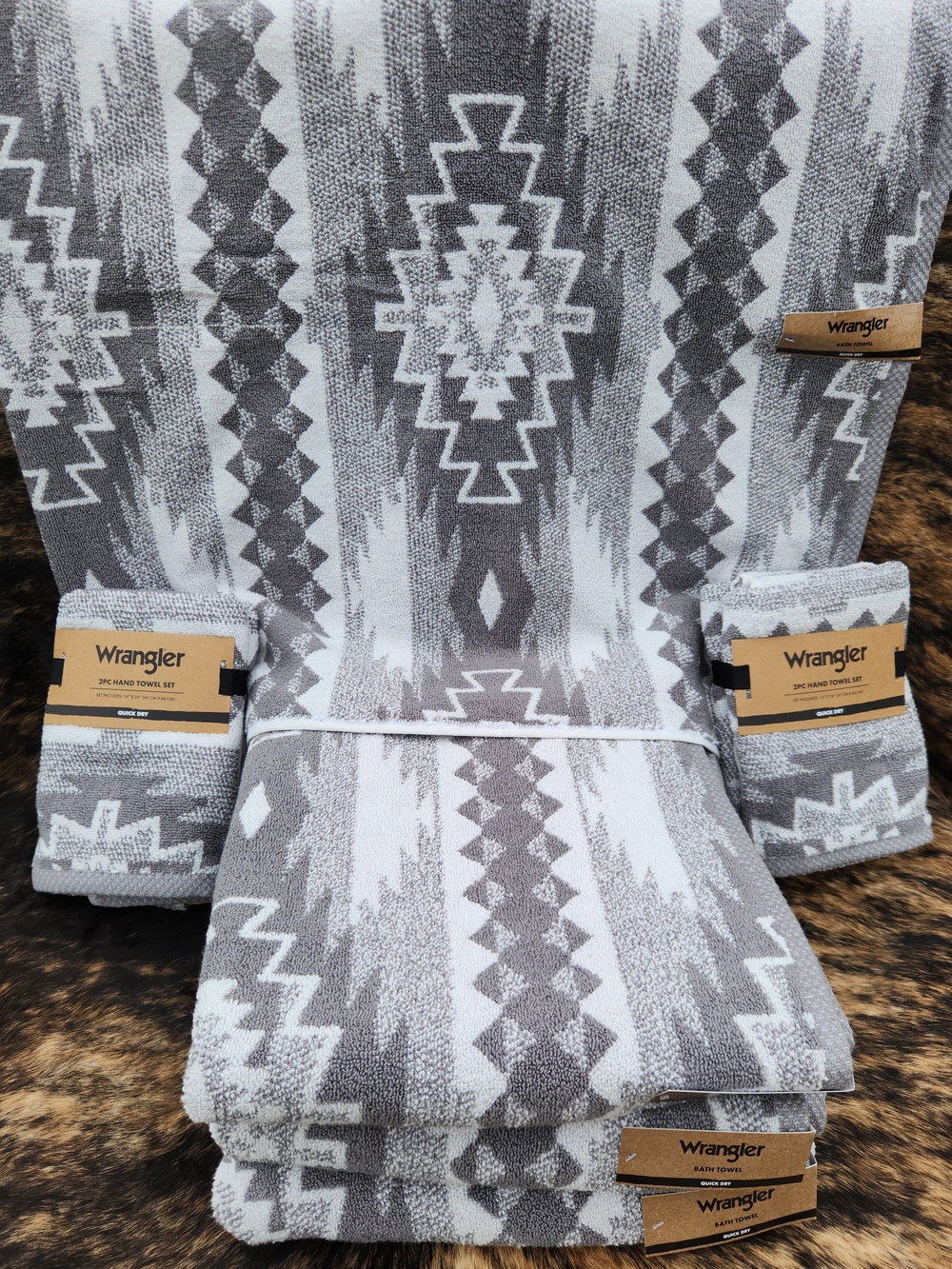 Wrangler Bath Towel Set - Plains Creek Grey Southwestern Aztec